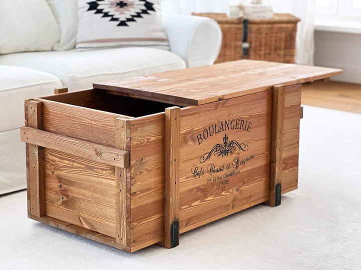 Actual product image Uncle Joe´s Boulangerie chest table