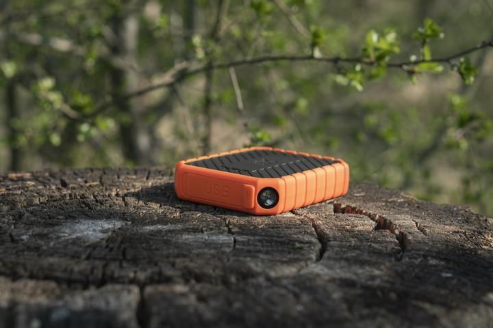 Actual product image Xtorm Xtreme Series (10000 mAh, 18 W, 120 Wh)