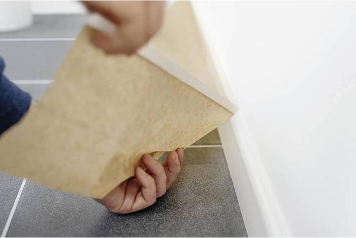 Actual product image tesa EASY COVER Malerfolie UNIVERSAL, aus Papier, Refill Nachfüllrolle (180 mm)