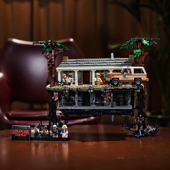 Actual product image LEGO Stranger Things: The other side (75810, LEGO Stranger Things)