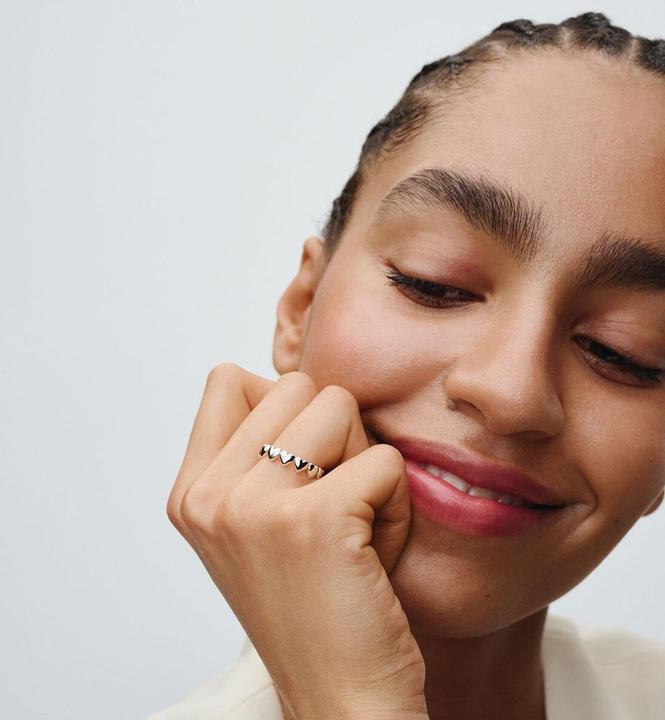 Produktbild Pandora Moments Reihe Von Herzen Ring Silber (56, 925 Silber)