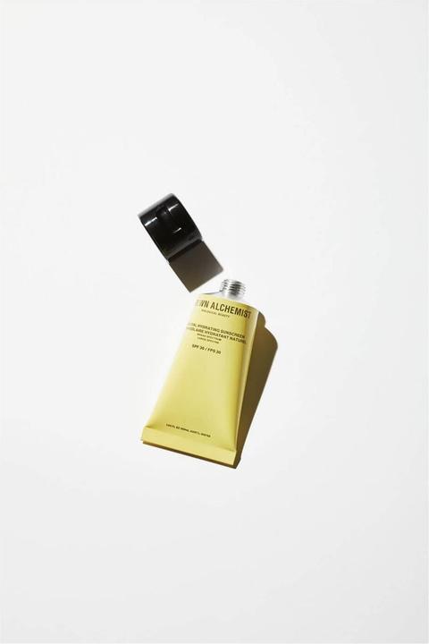 Image du produit Grown Alchemist Natural Hydrating Sunscreen Protection solaire naturelle SPF 30 (Crème solaire visage, SPF 30, 50 ml)