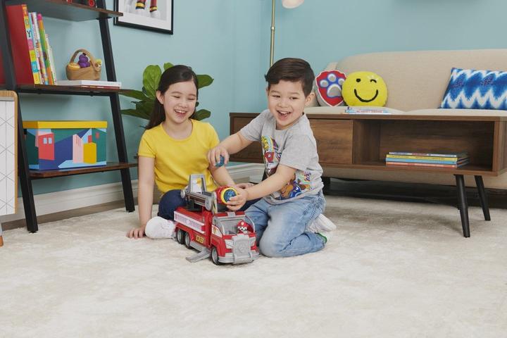 Actual product image Spin Master Marshalls Deluxe Fire Truck