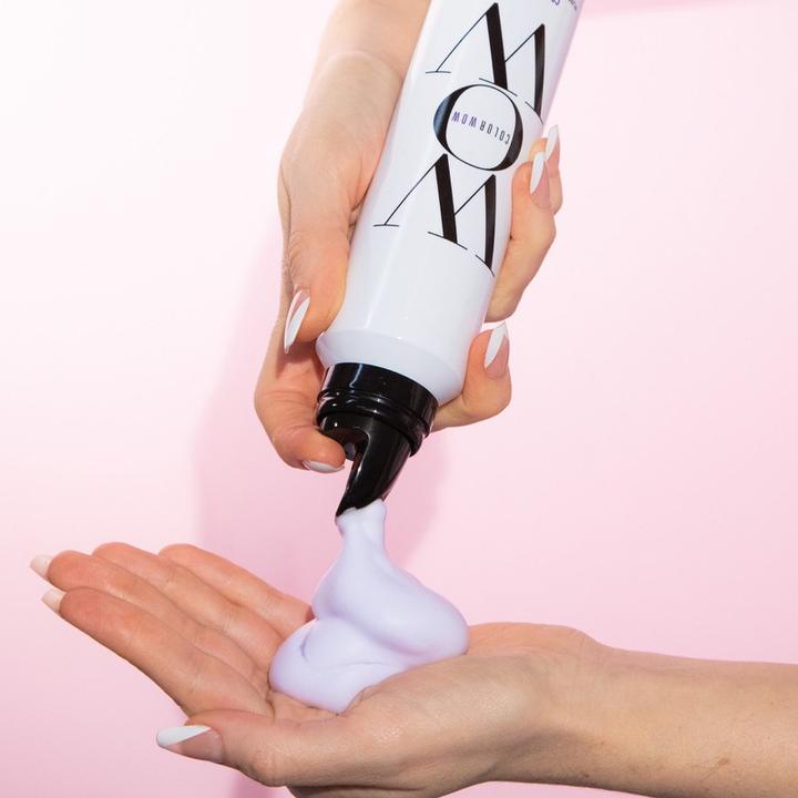Immagine prodotto Color Wow Brass Banned Correct & Perfect Mousse Blonde (200 ml, Agente schiumogeno)