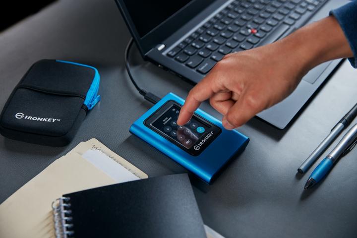 Actual product image Kingston IronKey Vault Privacy 80 (3840 GB)