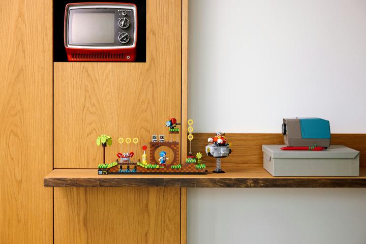 Produktbild LEGO Sonic the Hedgehog - Green Hill Zone (21331, LEGO Ideas)