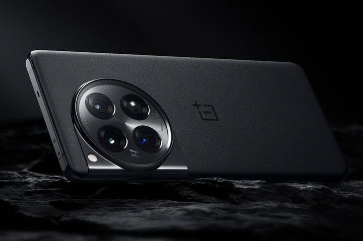 Image du produit OnePlus 12 (512 Go, Silky Black, 6.82", SIM + eSIM, 50 Mpx, 5G)
