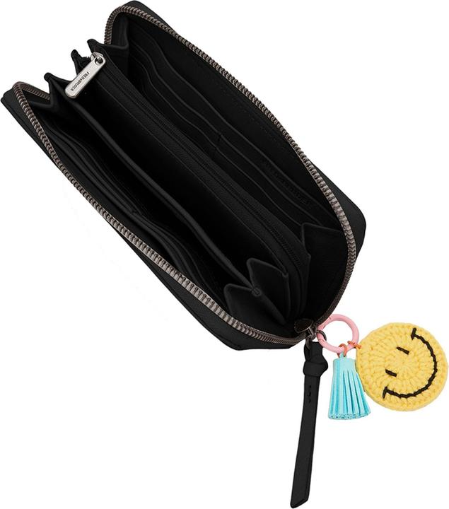 Actual product image FredsBruder Take A Smile Geldbörse Leder 19 cm