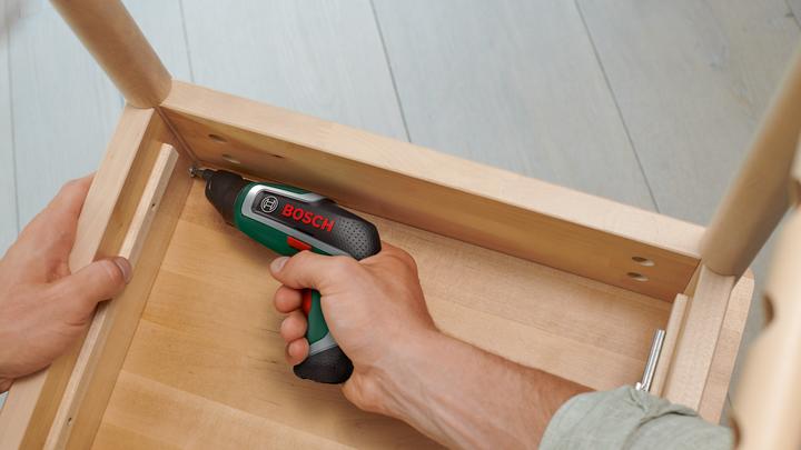 Produktbild Bosch Home & Garden IXO 7-Set (Akkubetrieb)