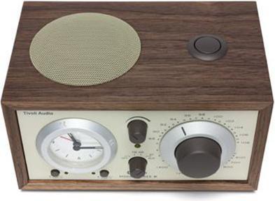 Productafbeelding Tivoli Audio Audio - Model 3 BT w/ USB - Wekkerradio met Bluetooth - Walnoot/Beige (FM, AM, Bluetooth)