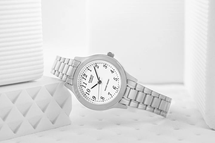 Actual product image Casio Ladies' watch LTP-1128A-7BRDF + BOX