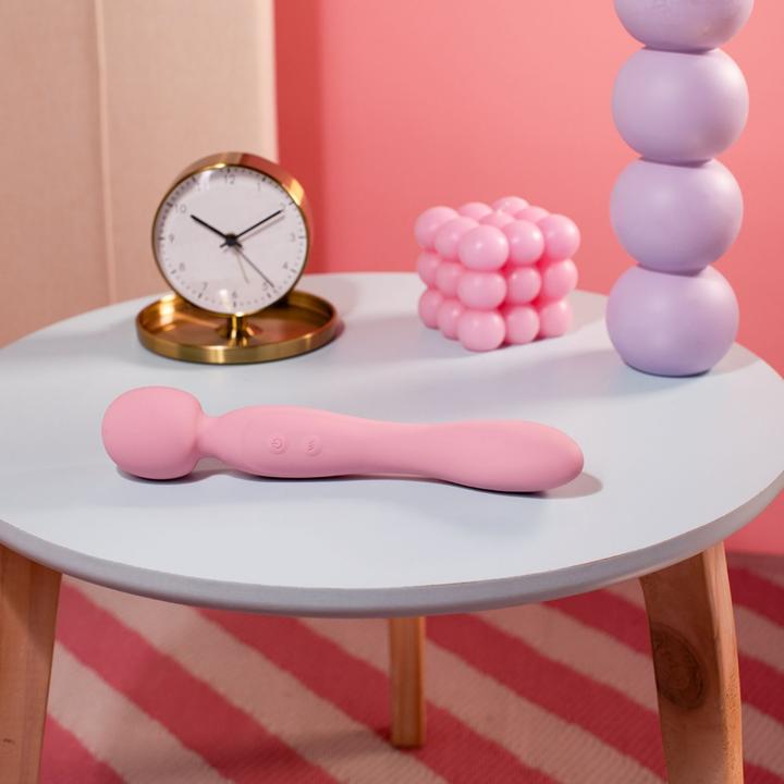 Actual product image Good Vibes Only - Simi - Double Sided Wand Vibrator - Pink