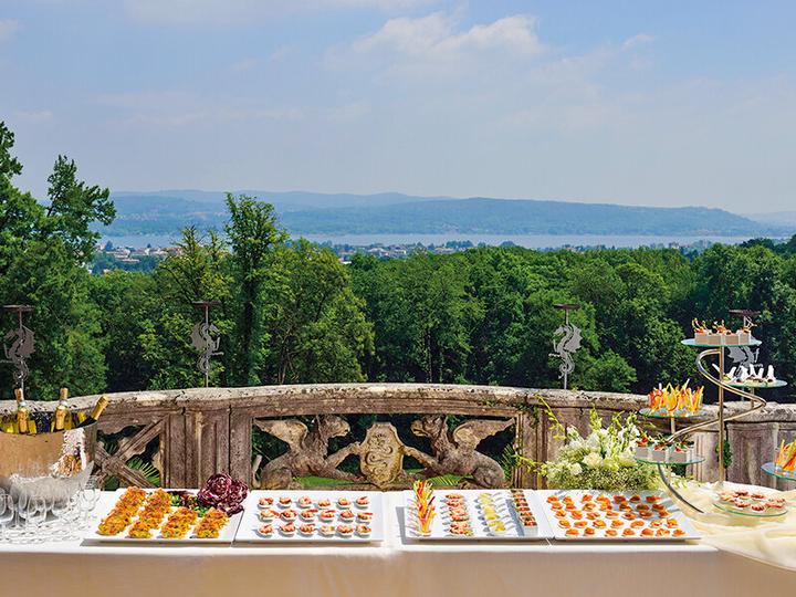 Image du produit Smartbox Séjour romantique de 3 nuits avec vin pétillant en hôtel 5* près du Lac Majeur (2 pers.)