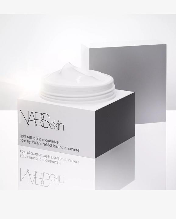 Produktbild NARS Cosmetics Light Reflecting Moisturizer (60 ml, Tagescreme)