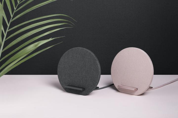 Actual product image Native Union Dock (10 W)