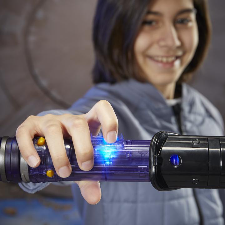 Actual product image Hasbro Star Wars Lightsaber Forge Kyber electronic lightsaber Darksaber