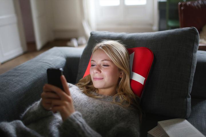 Actual product image Skross Travel Pillow "Red - White K (Head & neck pillow)