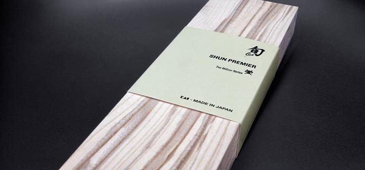 Actual product image Kai Shun Premier (24 cm)