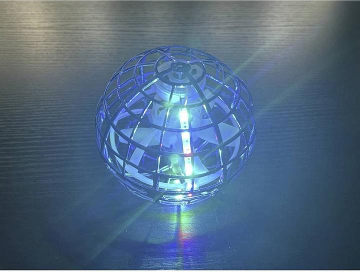 Produktbild Fun trading MacFly - Der fliegend Balll mit Lichteffek