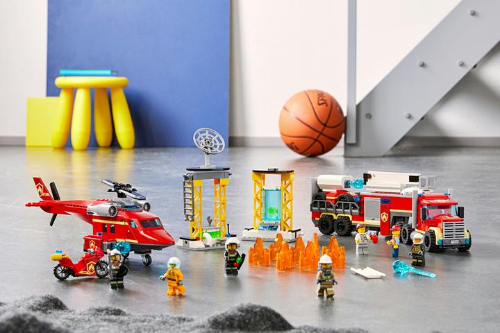 Produktbild LEGO Feuerwehrhubschrauber (60281, LEGO City)