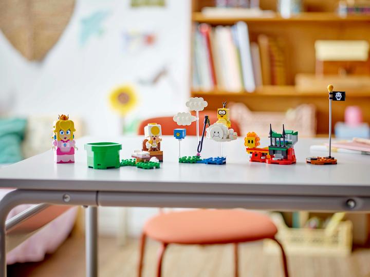 Actual product image LEGO Adventures with the interactive ® Peach™ (71441, LEGO Super Mario)
