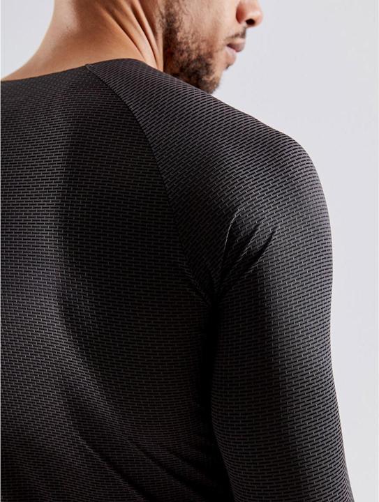 Actual product image Craft Pro Dry Nanoweight Long Sleeve Undershirt (M)
