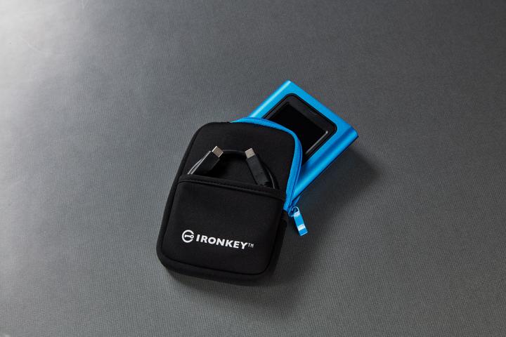 Actual product image Kingston IronKey Vault Privacy 80 (960 GB)