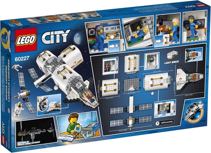 Actual product image LEGO Lunar Space Station (60227, LEGO City)