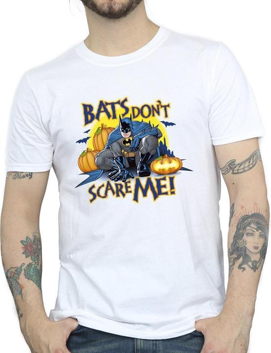 Actual product image Mens Batman Bats Don't Scare Me T-Shirt (L)