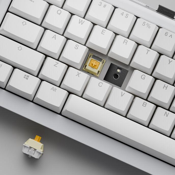 Immagine prodotto Ducky One X Mini Tastiera da gioco senza fili, induttiva, Hot Swap, RGB - Interruttore induttivo, ISO (DE (DE, Senza fili)
