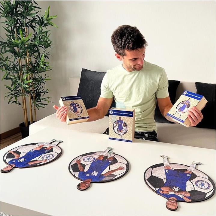 Image du produit Iconic Chelsea FC - Reece James - Puzzle en bois Taille L (500 pièces) (500 pièces)