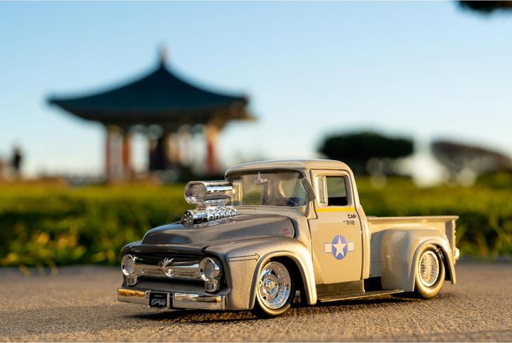 Image du produit Jada Street Fighter 1956 Ford Pickup 1:24