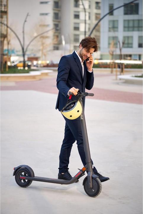 Actual product image Segway-Ninebot Kick Scooter E22E (20 km/h, 22 km, 300 W)
