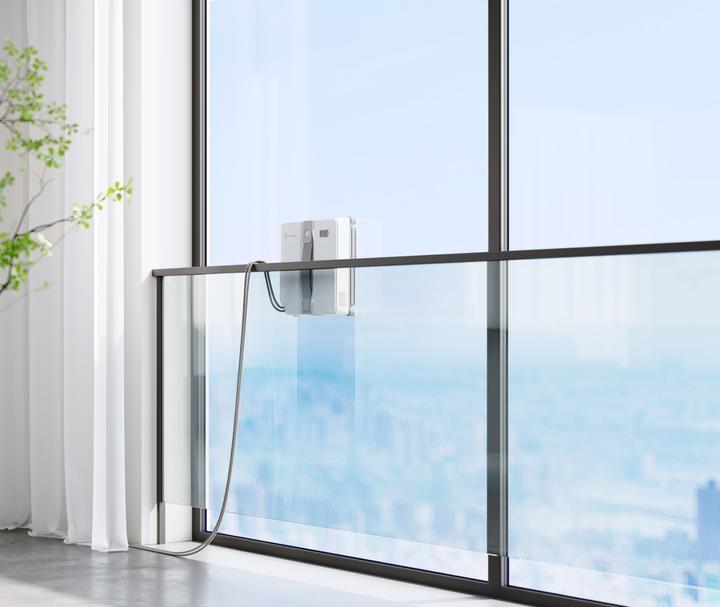 Actual product image Ecovacs Winbot Mini