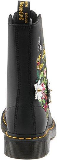 Actual product image Dr. Martens 1490 Bloom (38)
