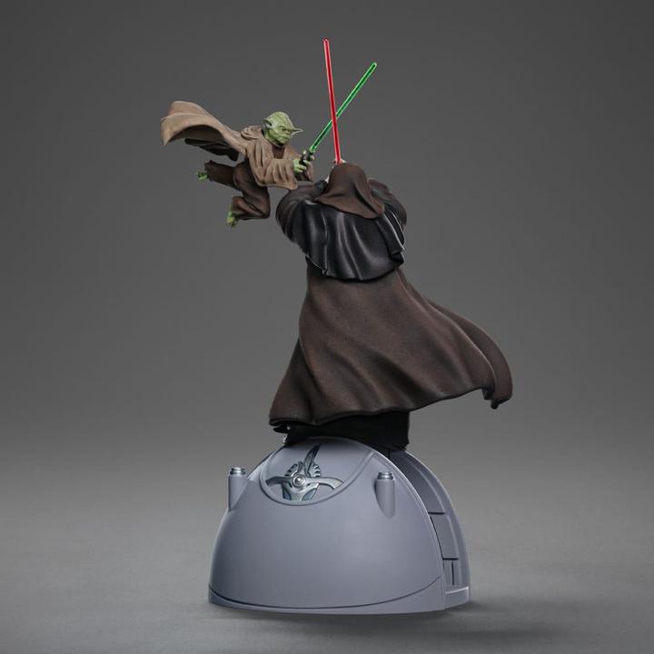 Actual product image Iron Studios Star Wars Deluxe Art Scale Statue 1/10 Yoda vs Emperor Palpatine (CCXP Exclusive 2024) 31 cm