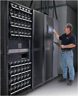 Produktbild APC Scheduled Assembly Service fuer Symmetra PX 64 kW UPS mit PDU/XR