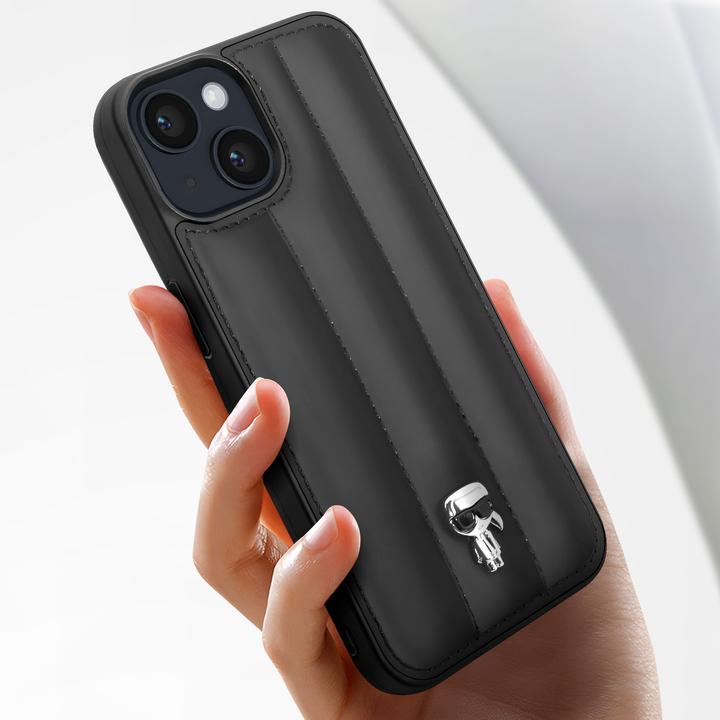 Immagine prodotto Karl Lagerfeld KLHCP14MPSQPK Custodia rigida per iPhone 14 Plus 6,7" in pelle/nero Puffy Ikonik Pin (Apple iPhone 14 Plus)