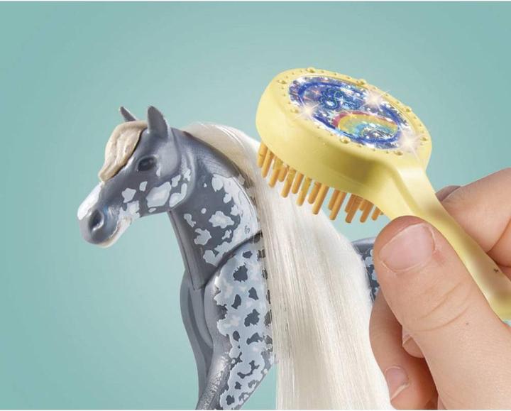 Actual product image Playmobil Amelia & Whisper with horse box (71353, Playmobil Horses of Waterfall)