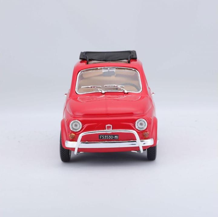 Actual product image Bburago Fiat 500L