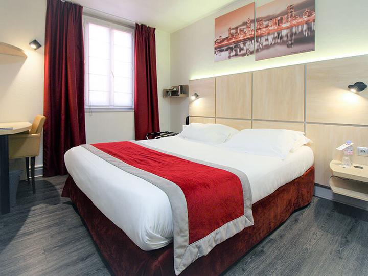 Actual product image Smartbox The perfect Christmas present: a short holiday in Lyon (2 pers.)