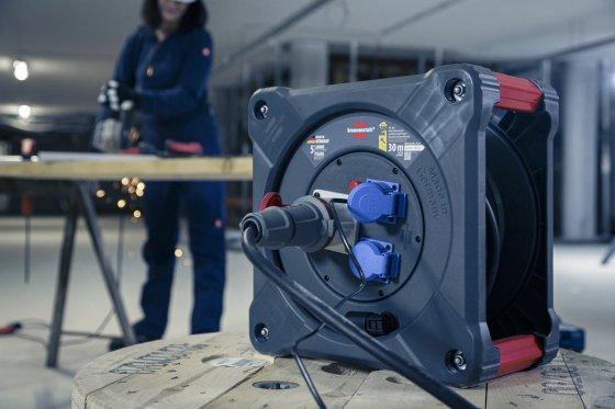 Produktbild Brennenstuhl Professional CEE-Kabeltrommel KD 3200 C1 mit Rundum-Überrollschutz (30 m)