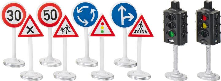 Traffic lights with traffic signs