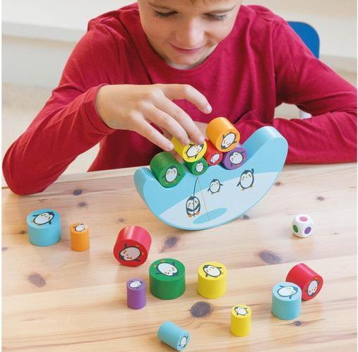 Immagine prodotto Apli Gioco di equilibrio pinguino (Multilingue)