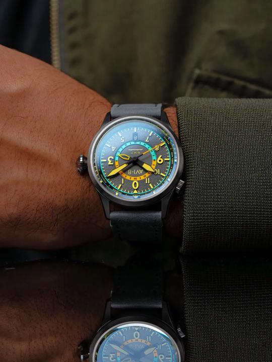 Produktbild AVI-8 AV-4120-04 Wingman Worldtimer GMT (Fliegeruhr)