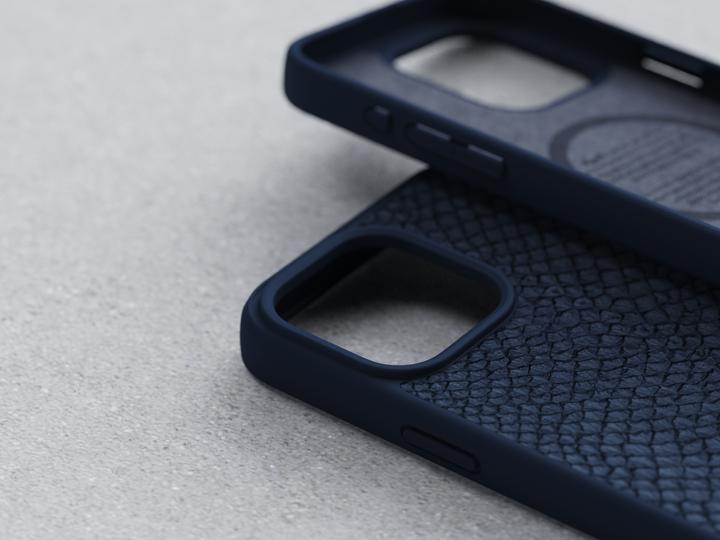 Produktbild Njord Salmon Leather Magsafe Case for iPhone 15 Pro, Blau (Apple iPhone 15 Pro)
