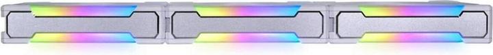 Actual product image Lian-Li Uni Fan SL120 V2 (120 mm, 3 x)