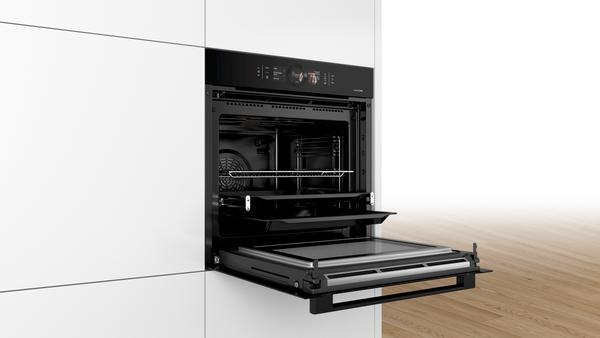 Actual product image Bosch Hausgeräte HNG8764C7-series | 8, built-in oven with additional steam and microwave functions, Carbon Black