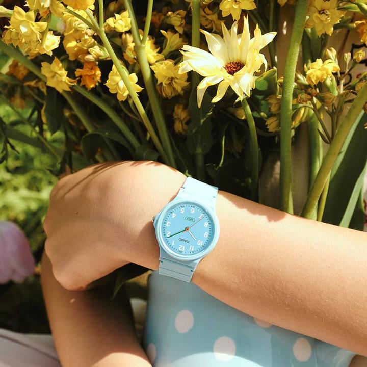 Produktbild Casio LQ-24B-2BEF (32 mm)