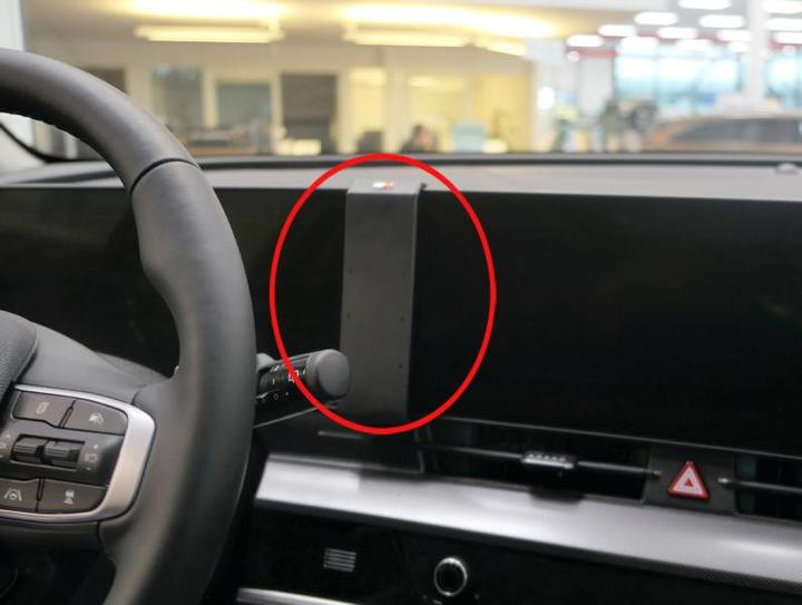 Actual product image Brodit ProClip Kia Sportage My. 22-23